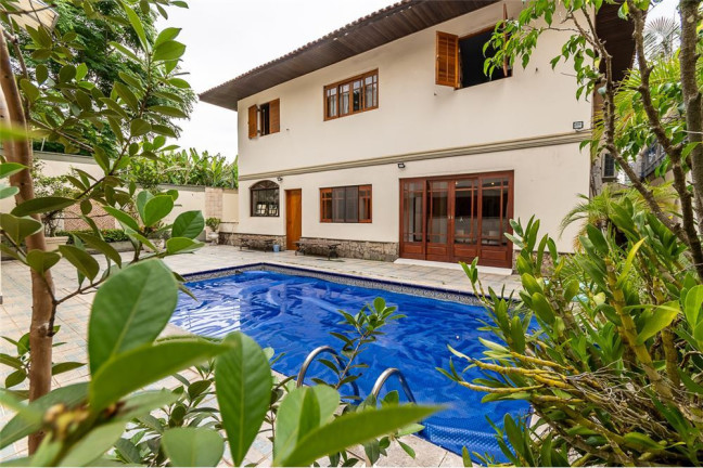 Imagem Casa com 5 Quartos à Venda, 450 m² em Morumbi - São Paulo Imagem Casa com 5 Quartos à Venda, 450 m² em Morumbi - São Paulo