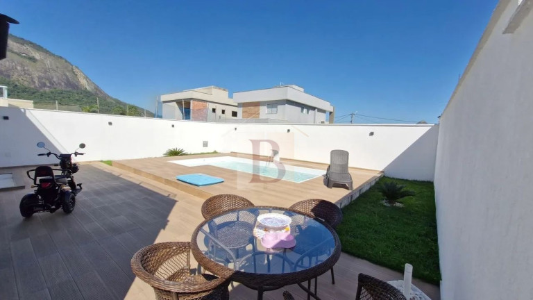 Imagem Casa com 4 Quartos à Venda, 240 m² em Inoã (inoã) - Maricá