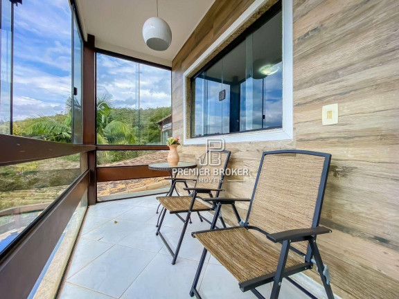 Imagem Casa com 3 Quartos à Venda, 300 m² em Albuquerque - Teresópolis Imagem Casa com 3 Quartos à Venda, 300 m² em Albuquerque - Teresópolis
