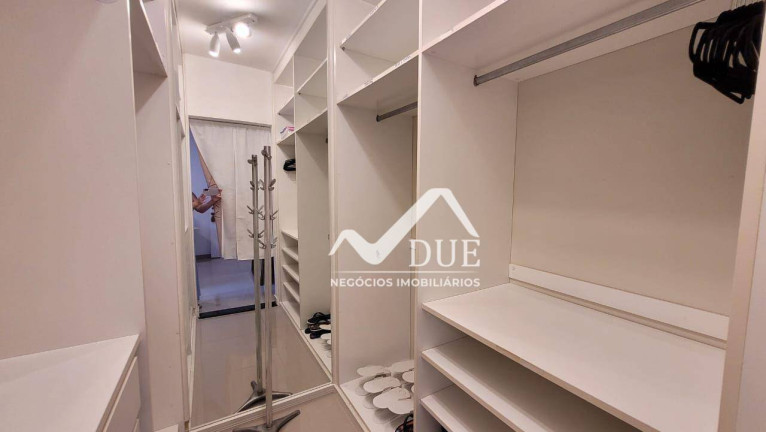 Imagem Apartamento com 3 Quartos à Venda ou Locação, 166 m² em Gonzaga - Santos Imagem Apartamento com 3 Quartos à Venda ou Locação, 166 m² em Gonzaga - Santos