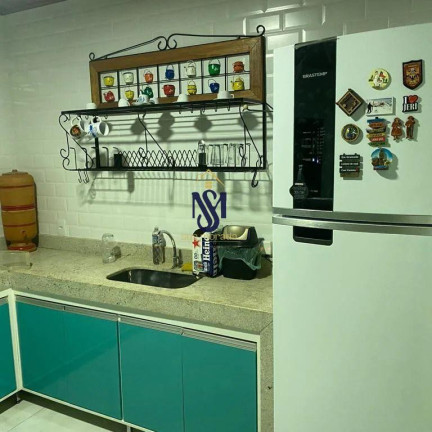 Imagem Casa com 5 Quartos à Venda, em Macaé Imagem Casa com 5 Quartos à Venda, em Macaé