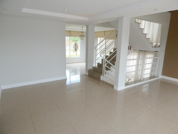 Imagem Casa com 3 Quartos à Venda, 311 m² em Contorno - Ponta Grossa Imagem Casa com 3 Quartos à Venda, 311 m² em Contorno - Ponta Grossa