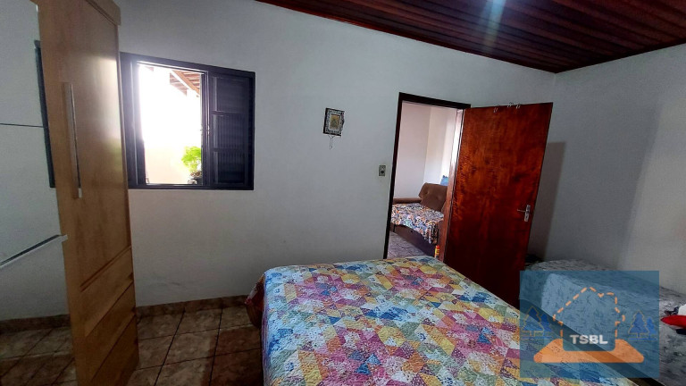 Imagem Casa com 3 Quartos à Venda, 276 m² em Vila Bianchi - Bragança Paulista Imagem Casa com 3 Quartos à Venda, 276 m² em Vila Bianchi - Bragança Paulista