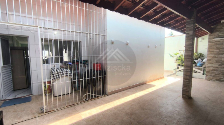 Imagem Casa com 3 Quartos à Venda, 250 m² em Bopiranga - Itanhaém Imagem Casa com 3 Quartos à Venda, 250 m² em Bopiranga - Itanhaém