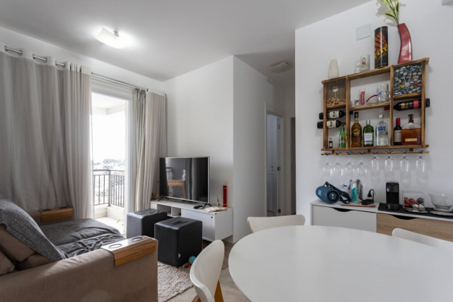 Imóvel com 2 Quartos à Venda,  em Vila Sônia - São Paulo