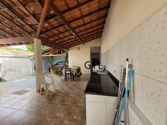 Imagem Casa com 3 Quartos à Venda, 232 m² em Centro - Jacareí