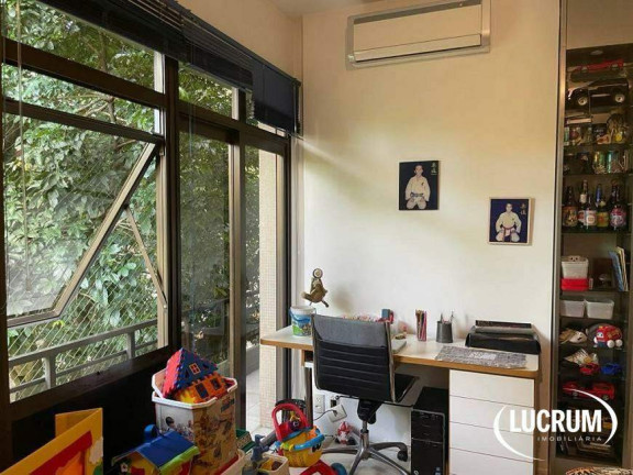 Imagem Apartamento com 4 Quartos à Venda, 151 m² em Lagoa - Rio De Janeiro Imagem Apartamento com 4 Quartos à Venda, 151 m² em Lagoa - Rio De Janeiro