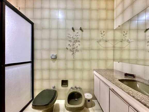Imagem Apartamento com 3 Quartos à Venda, 138 m² em Pitangueiras - Guarujá Imagem Apartamento com 3 Quartos à Venda, 138 m² em Pitangueiras - Guarujá