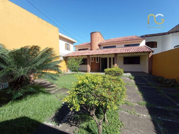 Sobrado com 4 Quartos à Venda, 180 m² em Mirim - Praia Grande