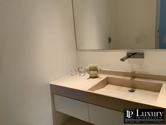 Imagem Casa de Condomínio com 5 Quartos à Venda, em Baleia - São Sebastião Imagem Casa de Condomínio com 5 Quartos à Venda, em Baleia - São Sebastião