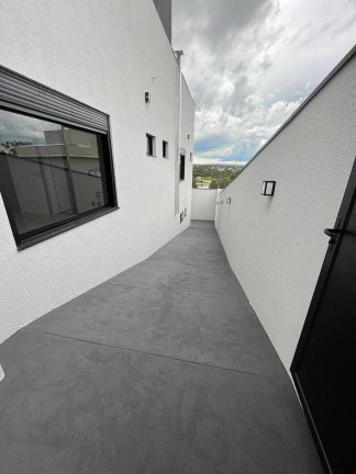 Imagem Casa com 3 Quartos à Venda, 305 m² em Condomínio Del Fiori - Caldas Novas Imagem Casa com 3 Quartos à Venda, 305 m² em Condomínio Del Fiori - Caldas Novas