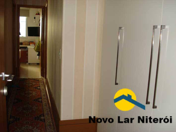 Imagem Apartamento com 4 Quartos à Venda, 226 m² em Charitas - Niterói