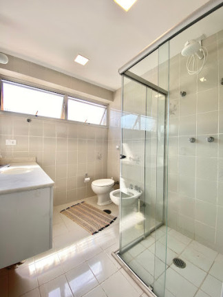 Imagem Apartamento com 3 Quartos à Venda, 126 m² em Pitangueiras - Guarujá Imagem Apartamento com 3 Quartos à Venda, 126 m² em Pitangueiras - Guarujá