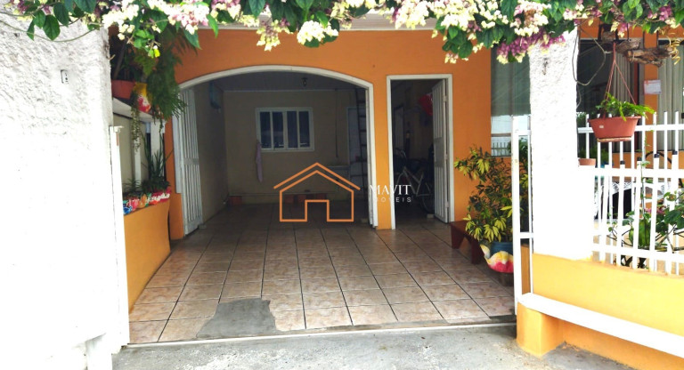 Imagem Casa com 12 Quartos à Venda, 348 m² em Costa E Silva - Joinville