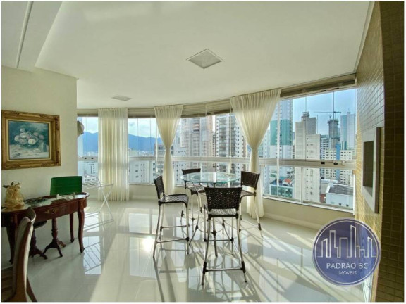 Apartamento com 2 Quartos para Alugar, 100 m² em Centro - Balneário Camboriú