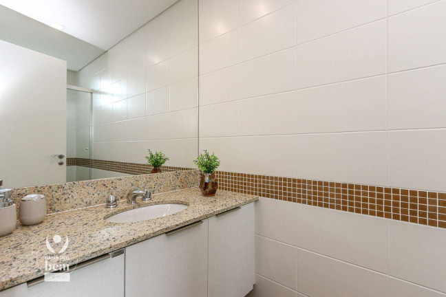 Imagem Apartamento com 3 Quartos à Venda, 176 m² em Cabral - Curitiba