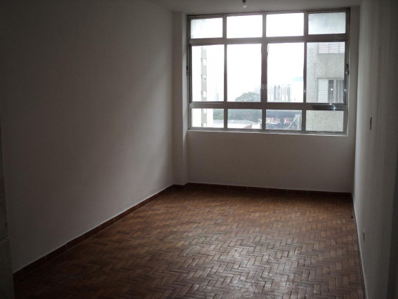 Kitnet com 1 Quarto à Venda,  em Liberdade - São Paulo