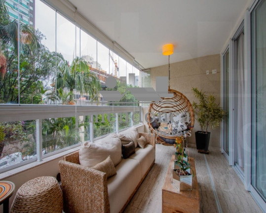Apartamento com 4 Quartos à Venda, 178 m² em água Branca - São Paulo