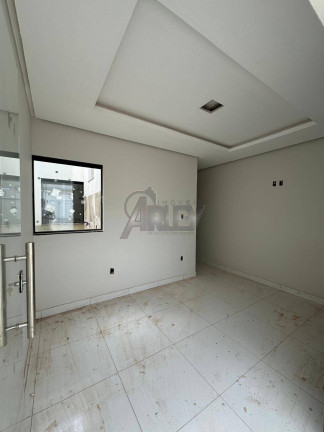 Imagem Casa com 3 Quartos à Venda,  em Jardim Primavera - Montes Claros