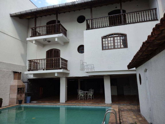Casa com 4 Quartos à Venda, 500 m² em Jardim Normandia - Volta Redonda