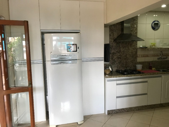 Imagem Casa com 3 Quartos à Venda, 204 m² em Jardim Sabará - Porto Alegre Imagem Casa com 3 Quartos à Venda, 204 m² em Jardim Sabará - Porto Alegre