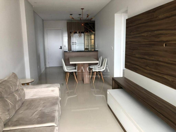 Apartamento com 2 Quartos à Venda ou Locação, 72 m² em Centro - Itajaí