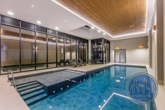 Casa à Venda, 400 m² em Barigui - Curitiba