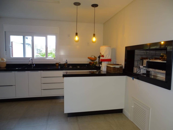 Imagem Casa com 3 Quartos à Venda, 126 m² em Bombas - Bombinhas