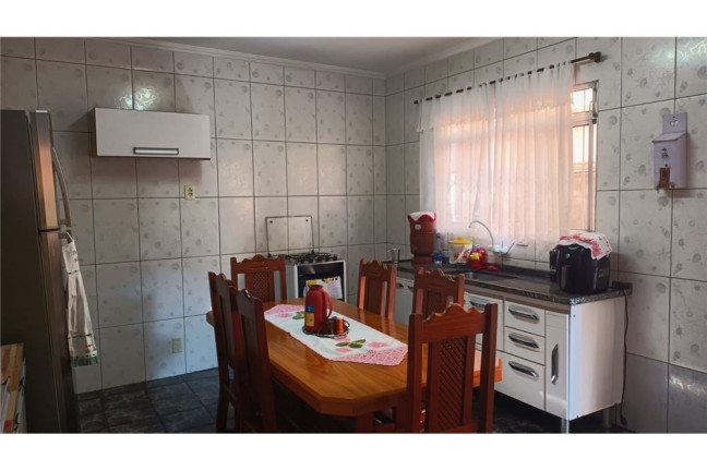 Imagem Casa com 2 Quartos à Venda, 190 m² em Jardim Moreira - Guarulhos Imagem Casa com 2 Quartos à Venda, 190 m² em Jardim Moreira - Guarulhos
