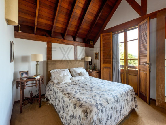 Imagem Casa com 5 Quartos à Venda, 388 m² em Campos Do Jordão - Campos Do Jordão Imagem Casa com 5 Quartos à Venda, 388 m² em Campos Do Jordão - Campos Do Jordão