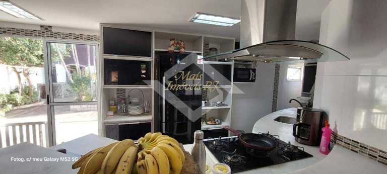 Imagem Casa com 5 Quartos à Venda, 520 m² em Itaipu - Niterói Imagem Casa com 5 Quartos à Venda, 520 m² em Itaipu - Niterói