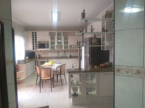 Imagem Casa com 4 Quartos à Venda, 272 m² em Jardim Vila Galvão - Guarulhos Imagem Casa com 4 Quartos à Venda, 272 m² em Jardim Vila Galvão - Guarulhos