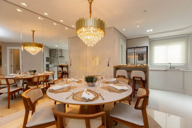Imagem Apartamento com 3 Quartos à Venda, 164 m² em Pioneiros - Balneário Camboriú Imagem Apartamento com 3 Quartos à Venda, 164 m² em Pioneiros - Balneário Camboriú