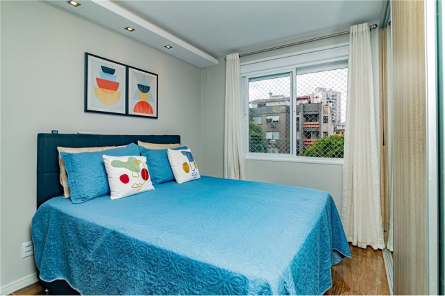 Imagem Apartamento com 3 Quartos à Venda, 82 m² em Passo Da Areia - Porto Alegre