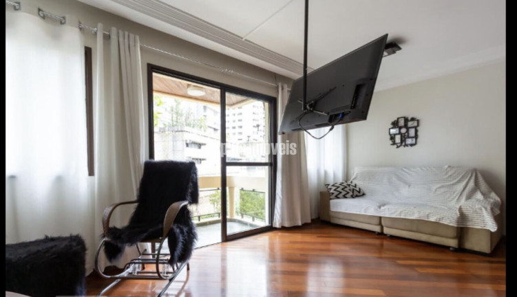 Apartamento com 3 Quartos para Alugar, 122 m² em Panamby - São Paulo
