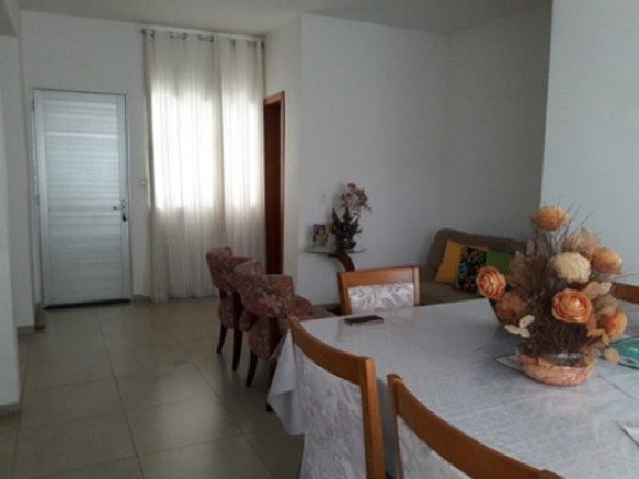 Imagem Casa com 3 Quartos à Venda, 120 m² em Idulipe - Santa Luzia Imagem Casa com 3 Quartos à Venda, 120 m² em Idulipe - Santa Luzia