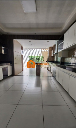 Imagem Casa com 4 Quartos à Venda, 188 m² em Sapiranga - Fortaleza