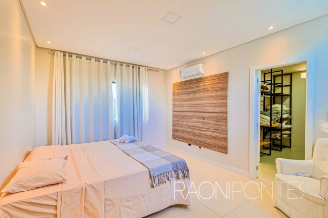 Imagem Casa com 3 Quartos à Venda, 297 m² em Barra Do Jacuípe - Camaçari