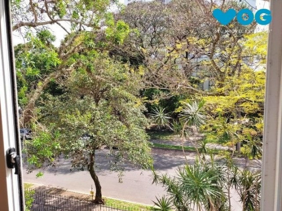 Imagem Imóvel com 3 Quartos à Venda, 83 m² em Menino Deus - Porto Alegre Imagem Imóvel com 3 Quartos à Venda, 83 m² em Menino Deus - Porto Alegre