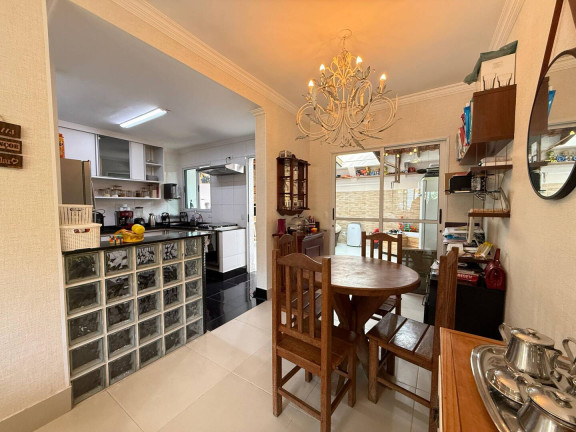 Imagem Casa com 3 Quartos à Venda, em Cotia Imagem Casa com 3 Quartos à Venda, em Cotia