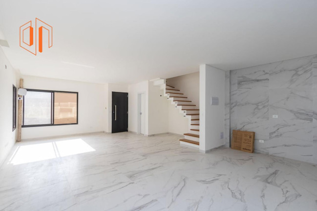 Imagem Sobrado com 3 Quartos à Venda, 145 m² em Uberaba - Curitiba