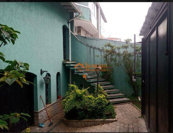 Sobrado com 4 Quartos à Venda, 210 m² em Jardim Bom Clima - Guarulhos