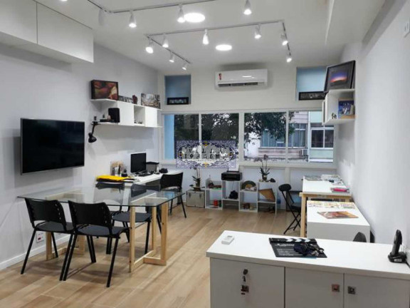 Sala Comercial à Venda, 30 m² em Copacabana - Rio De Janeiro