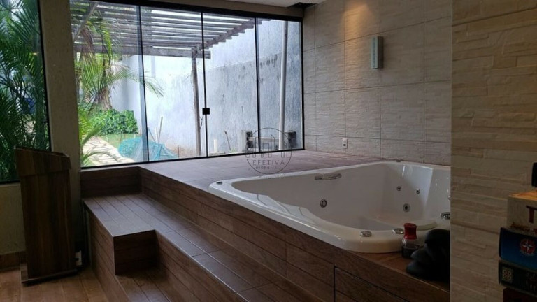 Imagem Casa com 3 Quartos à Venda, 510 m² em Setor Habitacional Arniqueira (águas Claras) - Brasília Imagem Casa com 3 Quartos à Venda, 510 m² em Setor Habitacional Arniqueira (águas Claras) - Brasília