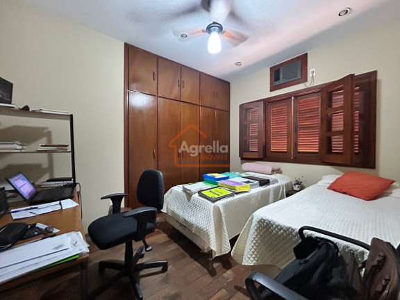 Imagem Casa com 3 Quartos à Venda, 180 m² em Centro - Mogi Mirim Imagem Casa com 3 Quartos à Venda, 180 m² em Centro - Mogi Mirim