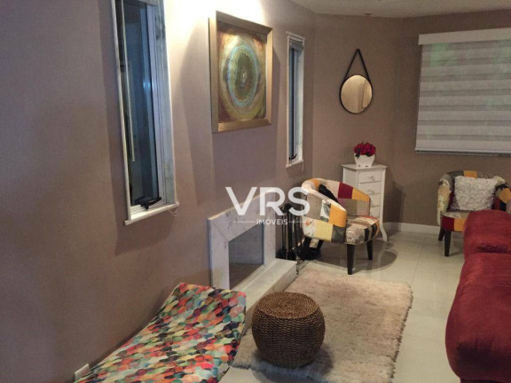 Imagem Casa com 4 Quartos à Venda, 307 m² em Tijuca - Teresópolis Imagem Casa com 4 Quartos à Venda, 307 m² em Tijuca - Teresópolis
