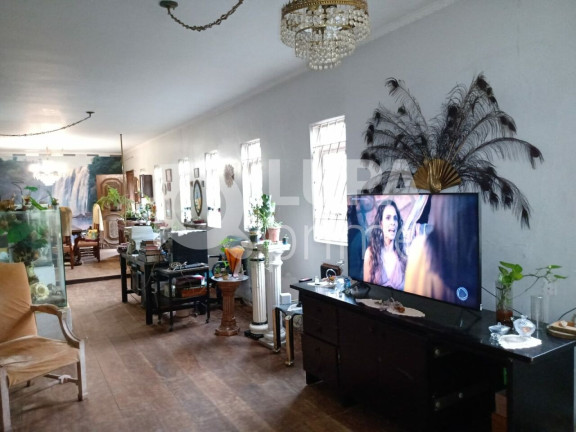 Imagem Casa com 4 Quartos à Venda, 357 m² em Vila Rosália - Guarulhos Imagem Casa com 4 Quartos à Venda, 357 m² em Vila Rosália - Guarulhos