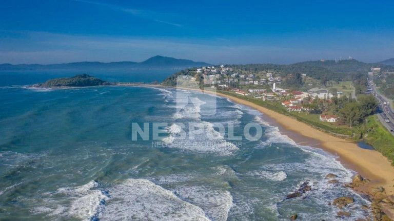 Imagem Casa com 3 Quartos à Venda, 574 m² em Ilhota - Itapema Imagem Casa com 3 Quartos à Venda, 574 m² em Ilhota - Itapema