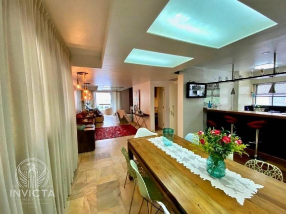 Imagem Apartamento com 4 Quartos à Venda, 220 m² em Centro - Balneário Camboriú Imagem Apartamento com 4 Quartos à Venda, 220 m² em Centro - Balneário Camboriú