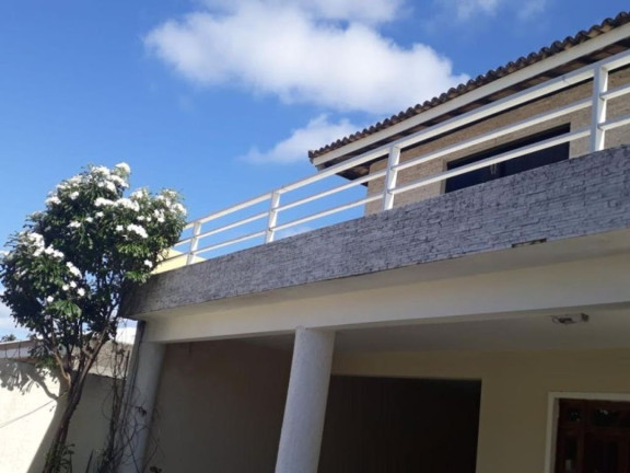 Imagem Casa com 3 Quartos à Venda, 180 m² em Estrada Do Coco - Lauro De Freitas Imagem Casa com 3 Quartos à Venda, 180 m² em Estrada Do Coco - Lauro De Freitas